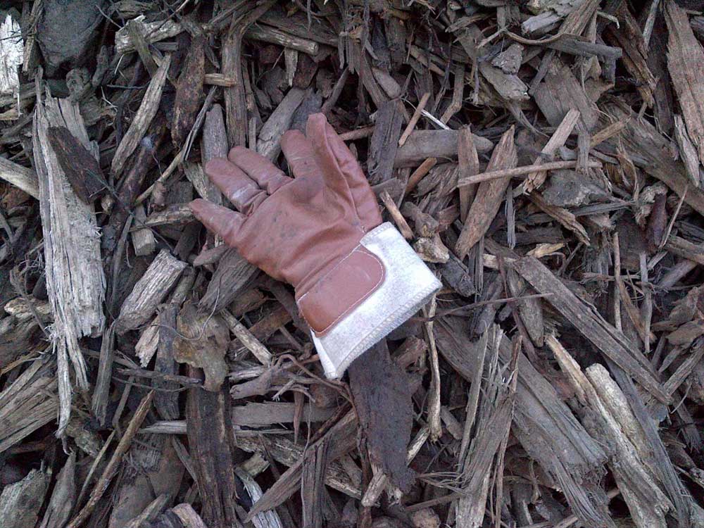 Biofilter with glove for sizing Biofilter media